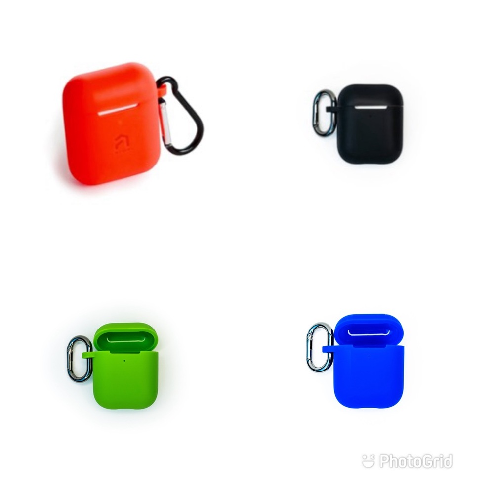 Silicone Airpod Case with Metal Carabiner